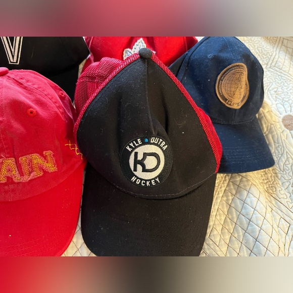 Assorted Hats Lot - Picture 4 of 14